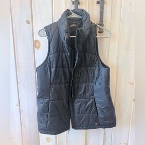 CALIA by Carrie Underwood Black Quilted Vest